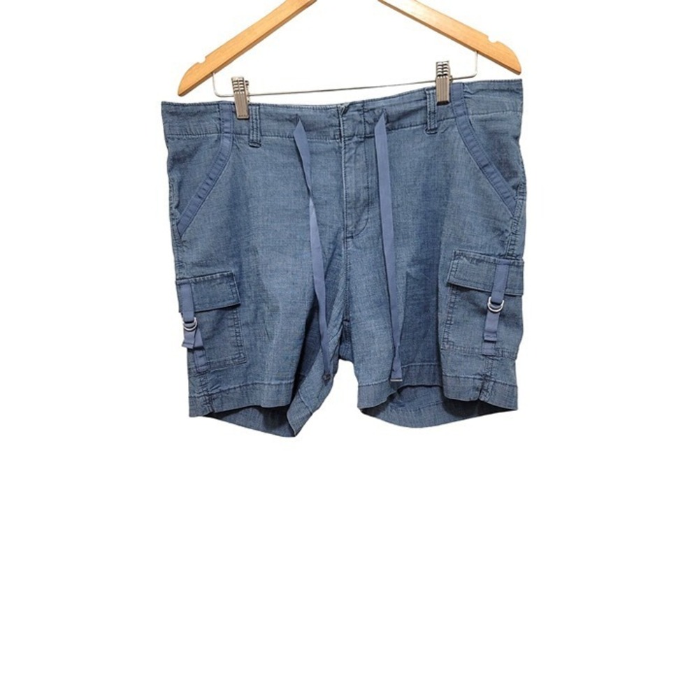 Lee Womens Blue Denim Cargo Shorts With Adjustable Side Straps & Multiple Pocket